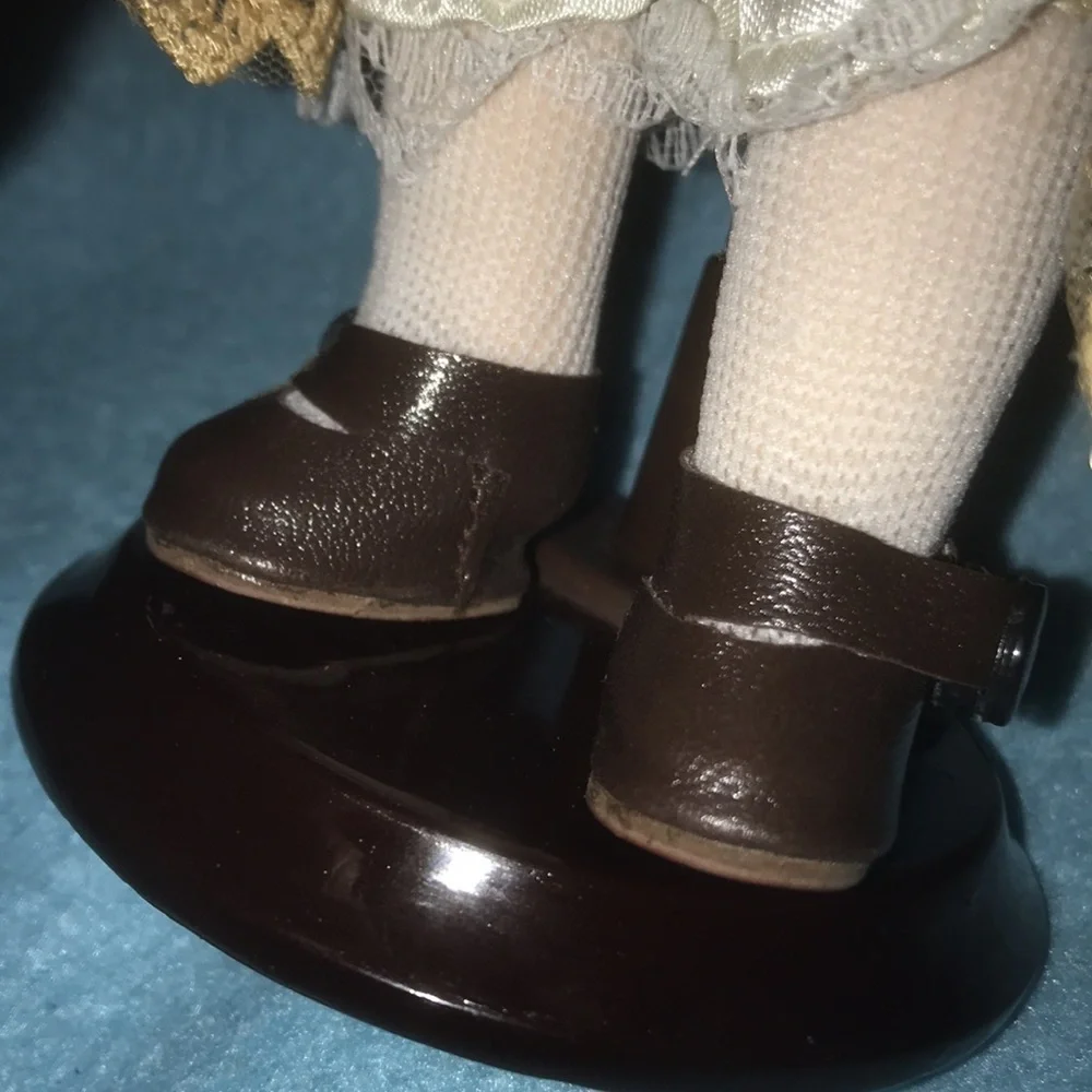 Younger Than Springtime Collection Show-Stoppers Inc. porcelain doll New in box